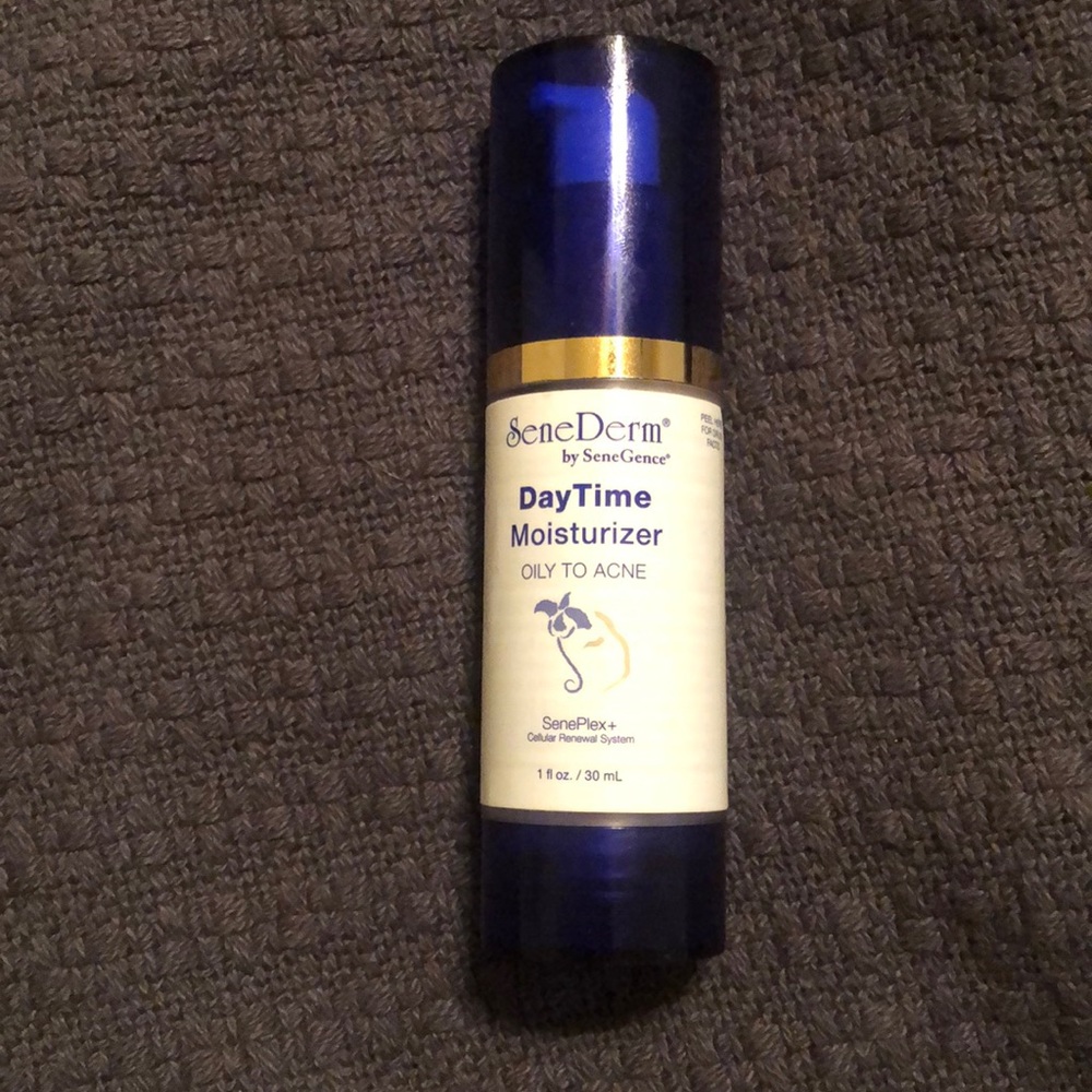 Senegence daytime moisturizer